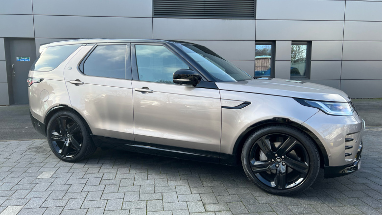 Land Rover Discovery 3.0 D300 R-Dynamic HSE 5dr Auto Diesel Station Wagon